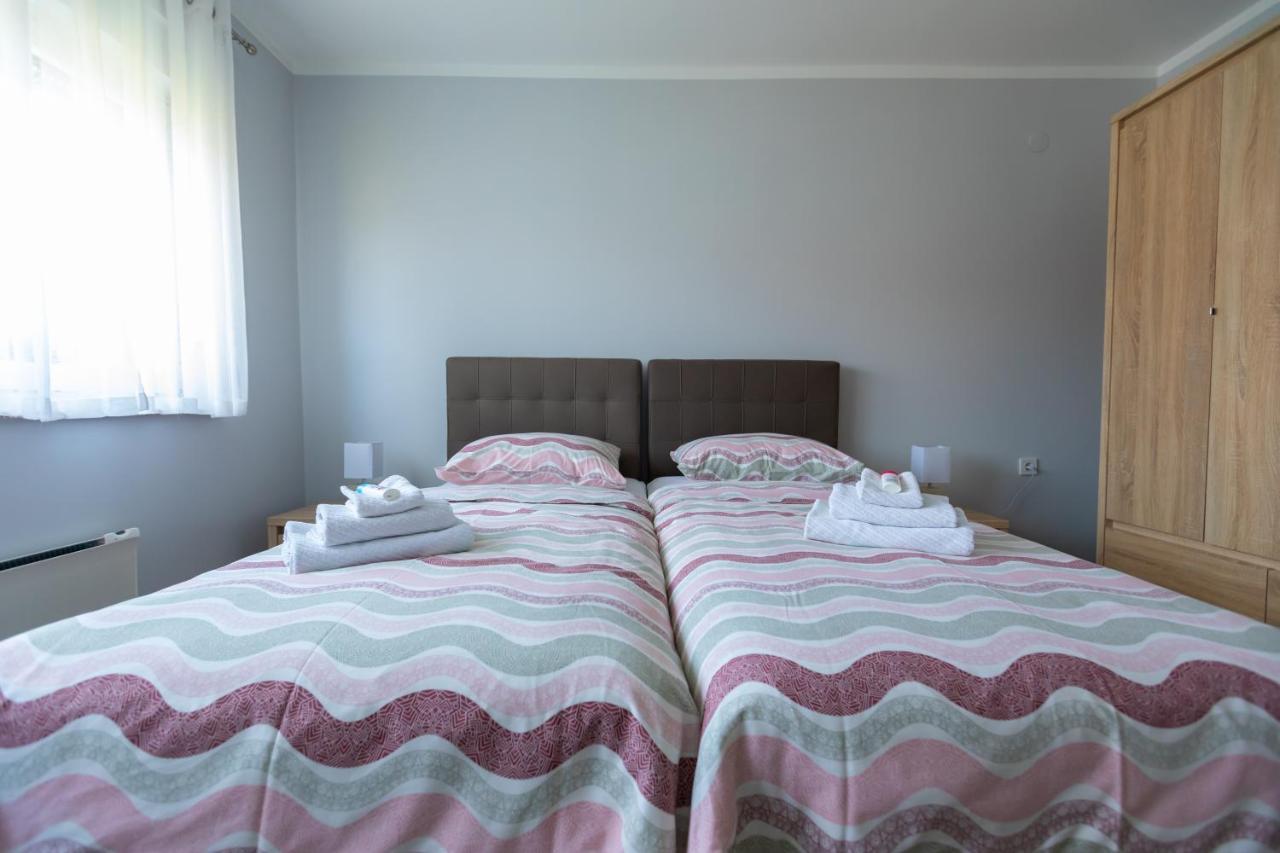 Apartmani Slavek Jastrebarsko Exterior foto