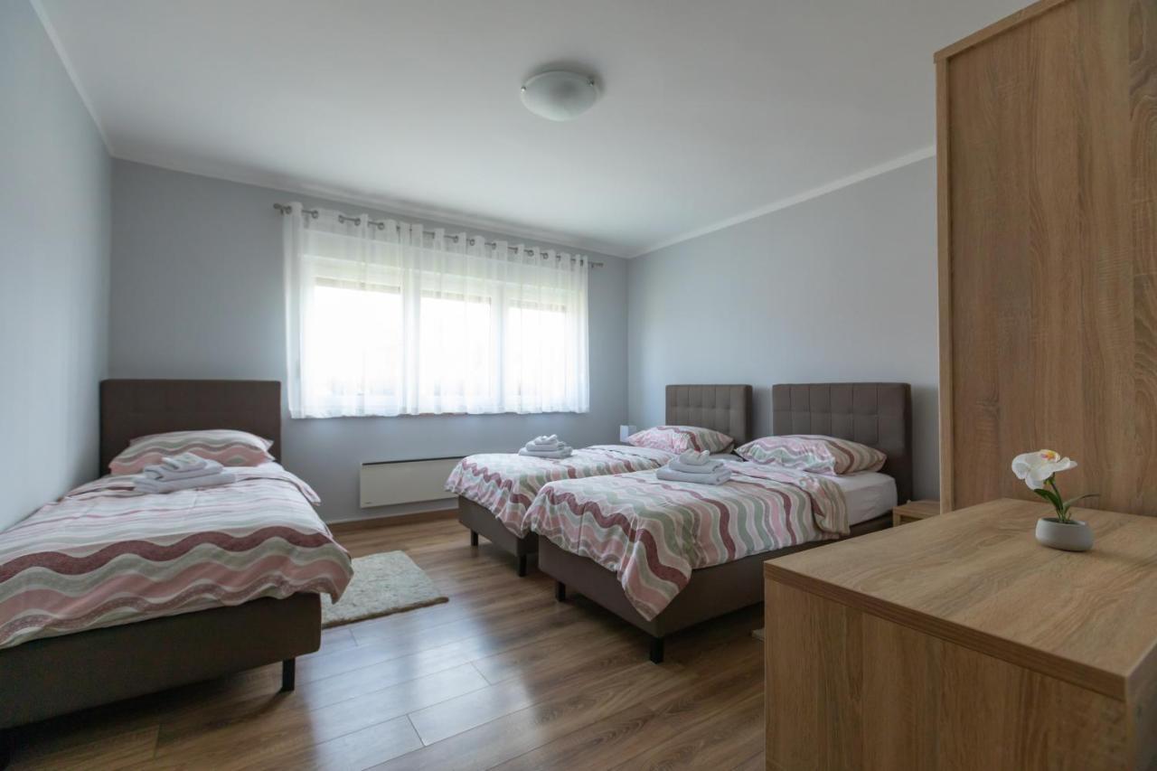 Apartmani Slavek Jastrebarsko Exterior foto